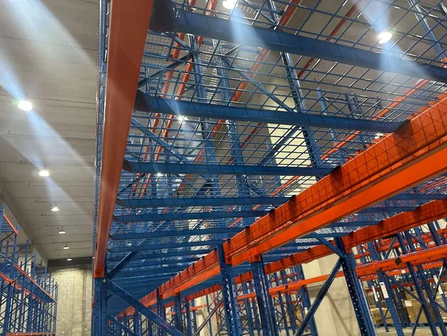 Corrosion Protection Galvanized Steel Wire Mesh Pallet Rack Application