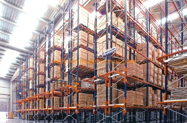 Very Narrow Aisle Storage System