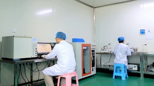 مصنع Qingdao LUV Health لإنتاج القفازات الطبية - خط الإنتاج الرئيسي