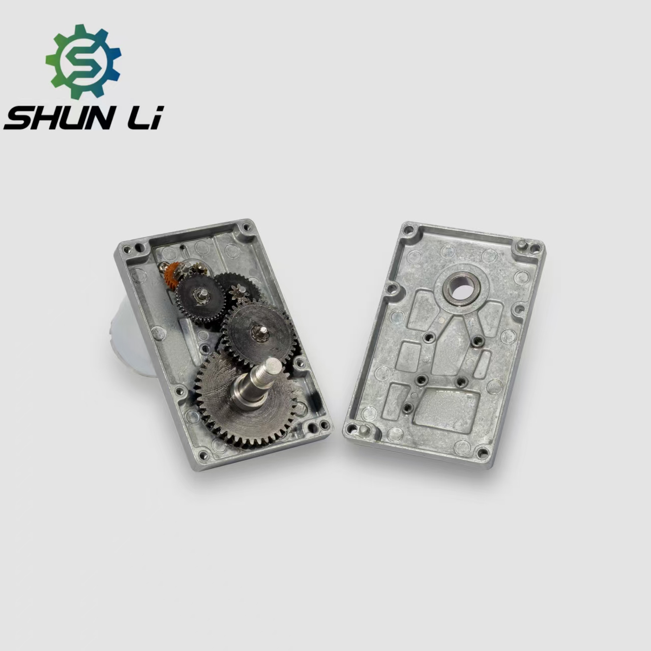 Shunli Custom Dc Micro Gear Motor 32Rpm 65RPM 12v 24v With Ratio 1:640 6N.m With a Lawn Mower