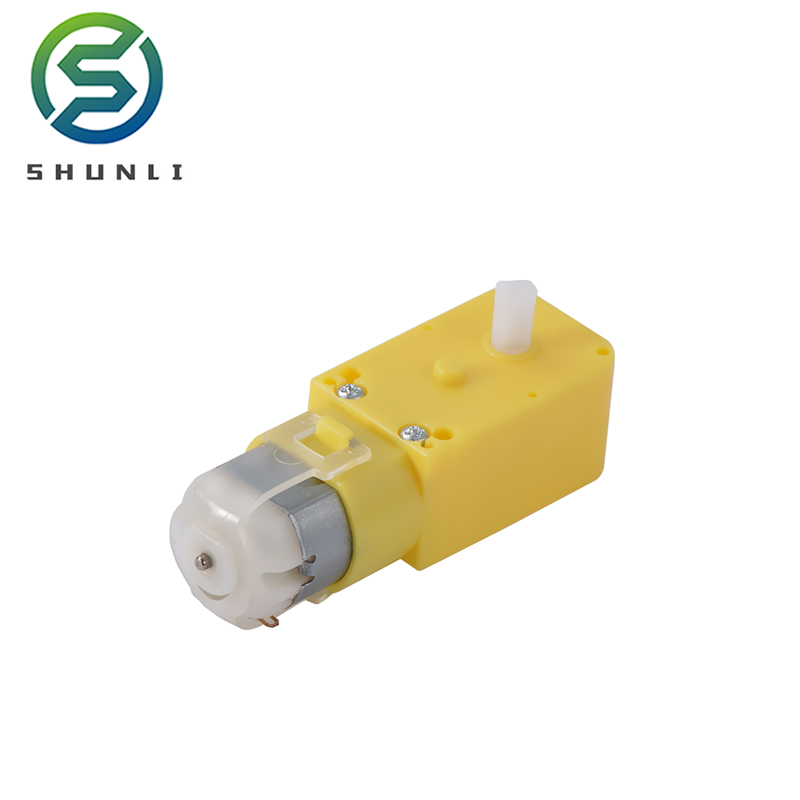 Yellow Plastic DC Motor with Wheel for Basic Projects and Toy