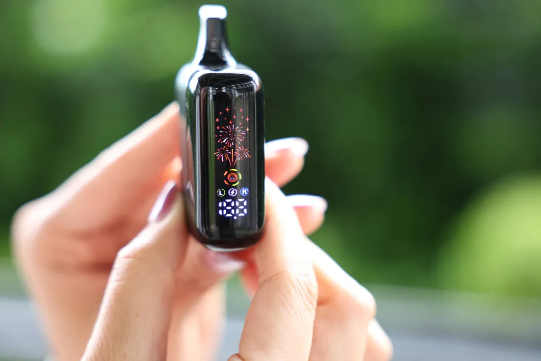 Dual Chamber Disposable Vape Pen Detail 4
