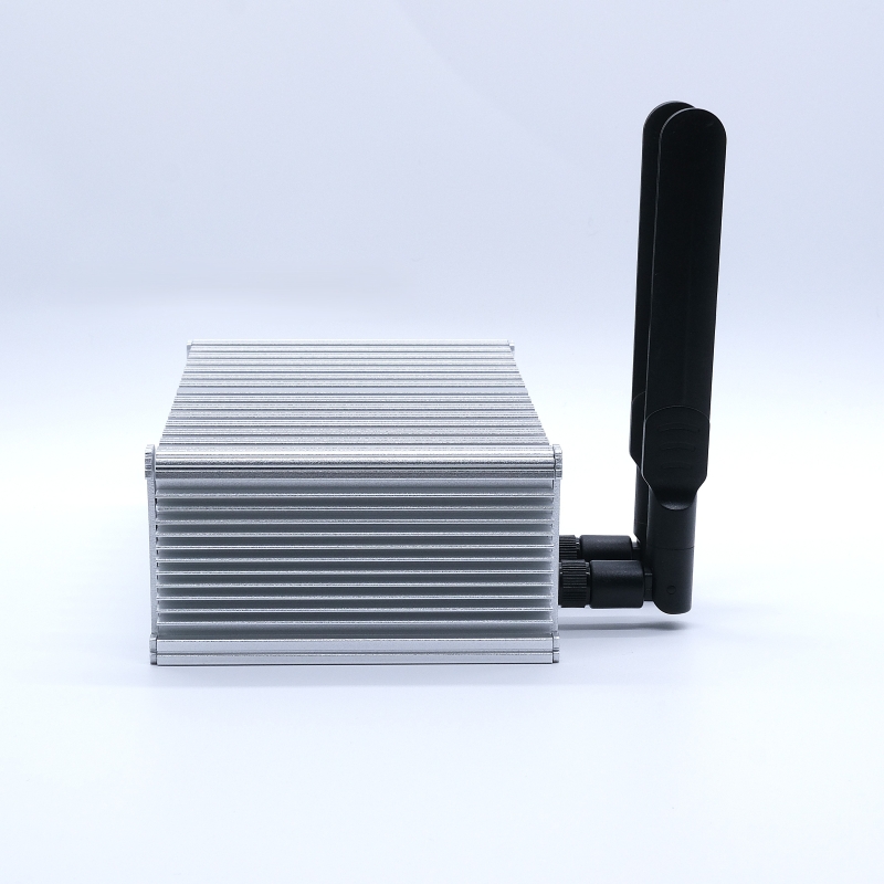 Rugged AI Edge Box for Energy Facility Monitoring &amp; Predictive Maintenance Signal Conversion Boards &amp; Modules