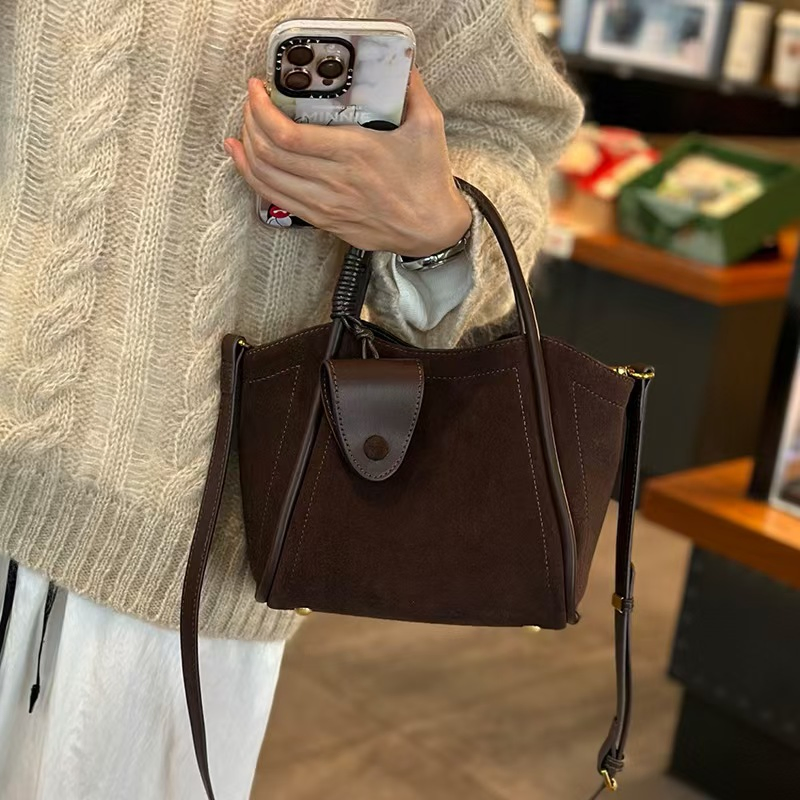 Cesta de Legumes de Mão para Mulheres 2026 Nova Bolsa Transversal para Mulheres, Bolsa de Couro em Forma de Balde, Bolsa de Ombro Fashionável