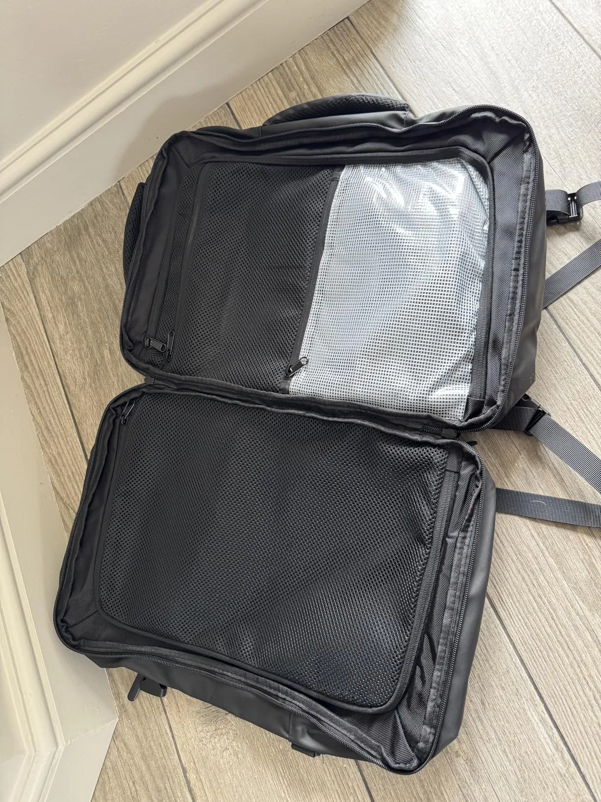 Mochila de mão para viagem com USB