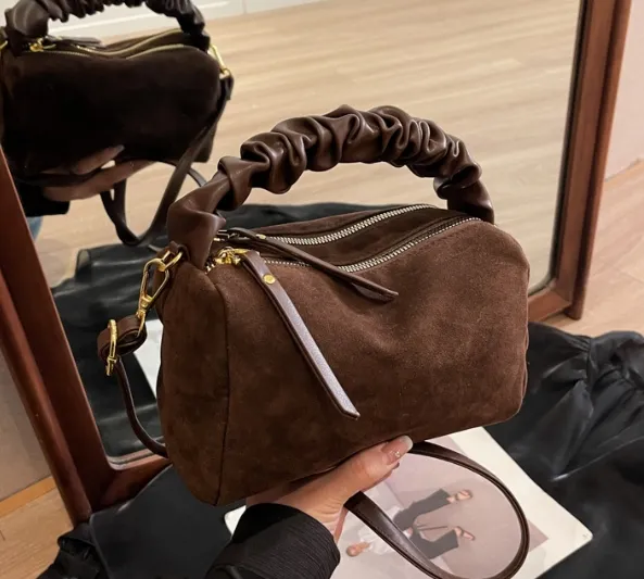 Bolsa de Veludo de Couro PU Feminina Nova Moda Bolsa de Ombro Única de Veludo Designer Bolsa de Luxo de Couro Moda Bolsa de Couro de Camurça PU Bolsa Feminina
