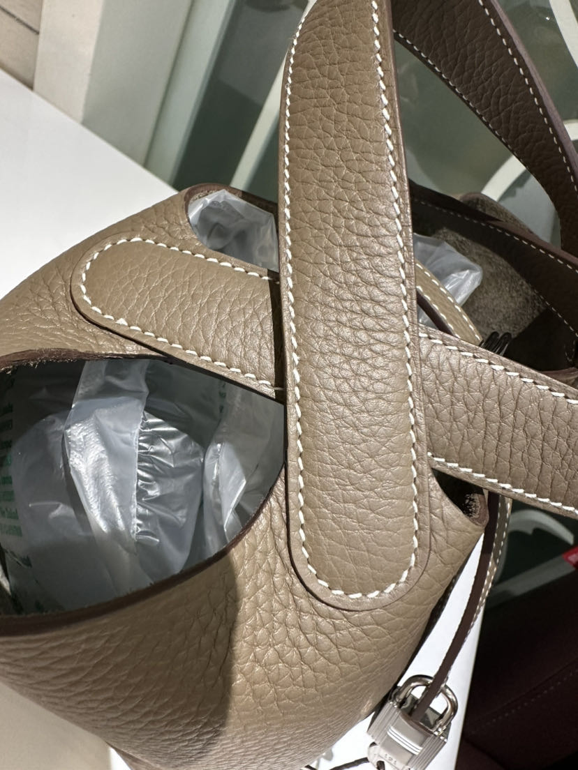 Bolsa de Designer de Luxo para Mulheres, Lata de Lápis com Fecho 18cm Bolsa Bucket de Couro Tc Cinza Elefante Etoupe