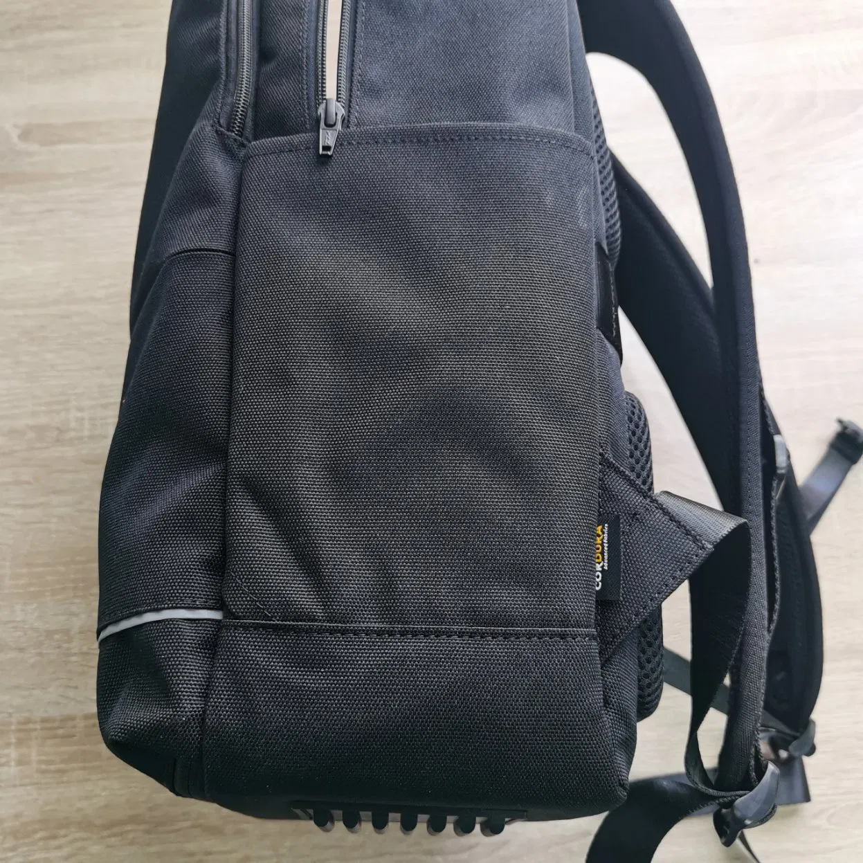 Mochila de Viagem com Dois Compartimentos, Ponto Inferior e Alça Lateral para Transporte Fácil
