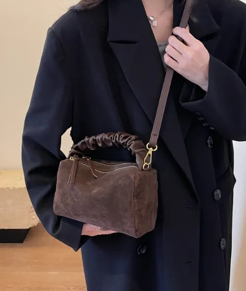 Bolsa de Veludo de Couro PU Feminina Nova Moda Bolsa de Ombro Única de Veludo Designer Bolsa de Luxo de Couro Moda Bolsa de Couro de Camurça PU Bolsa Feminina