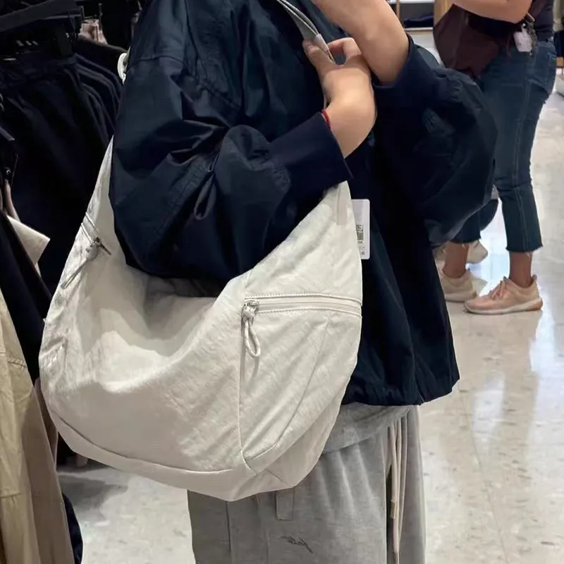 Bolsa Transversal de Nylon em Forma de Crescente para Mulheres, Bolsas Modernas para Homens, Pequena Bolsa de Viagem Tipo Hobo