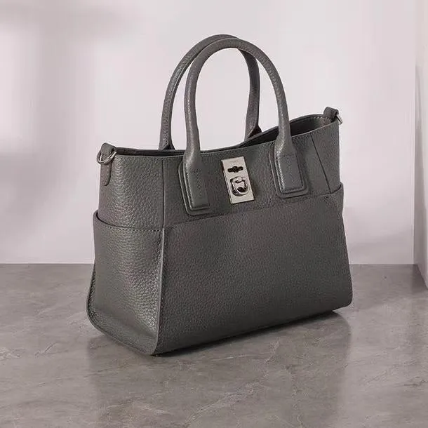 Bolsa de Ombro em Detalhe 2
