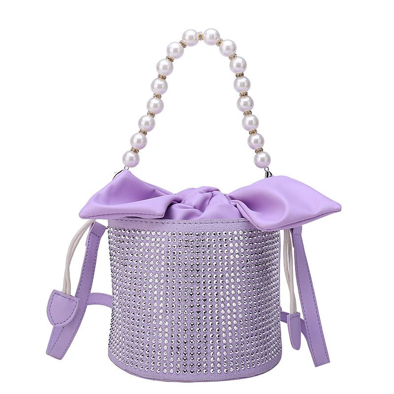 Bolsa Balde com Cabo de Pérola e Strass para Mulheres - Estilosa e Versátil, a Escolha Perfeita para Mulheres Modernas. Bolsas, Bolsas de Moda, Bolsa de Maquiagem, Bolsa Feminina, Bolsa Tote