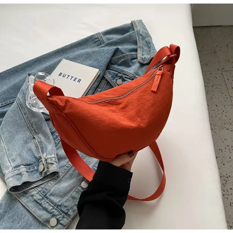 Bolsa Casual de Ombro Hobo Sling em Nylon para Mulheres e Homens, Saco Dumpling em Cor Sólida, Design de Meia Lua, Atacado, Bolsas de Mão com Design de Meia Lua