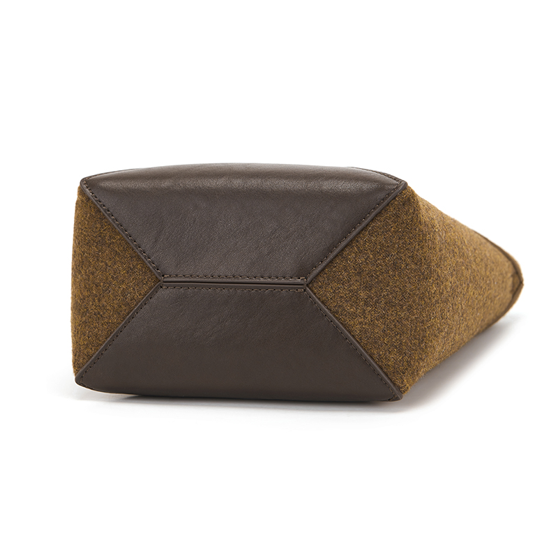 Bolsa de Couro Genuíno Niche Bucket Bolsa Feminina Moda Literária Bolsa de Ombro Hand Bill Bolsa Tote de Patchwork para Mulheres