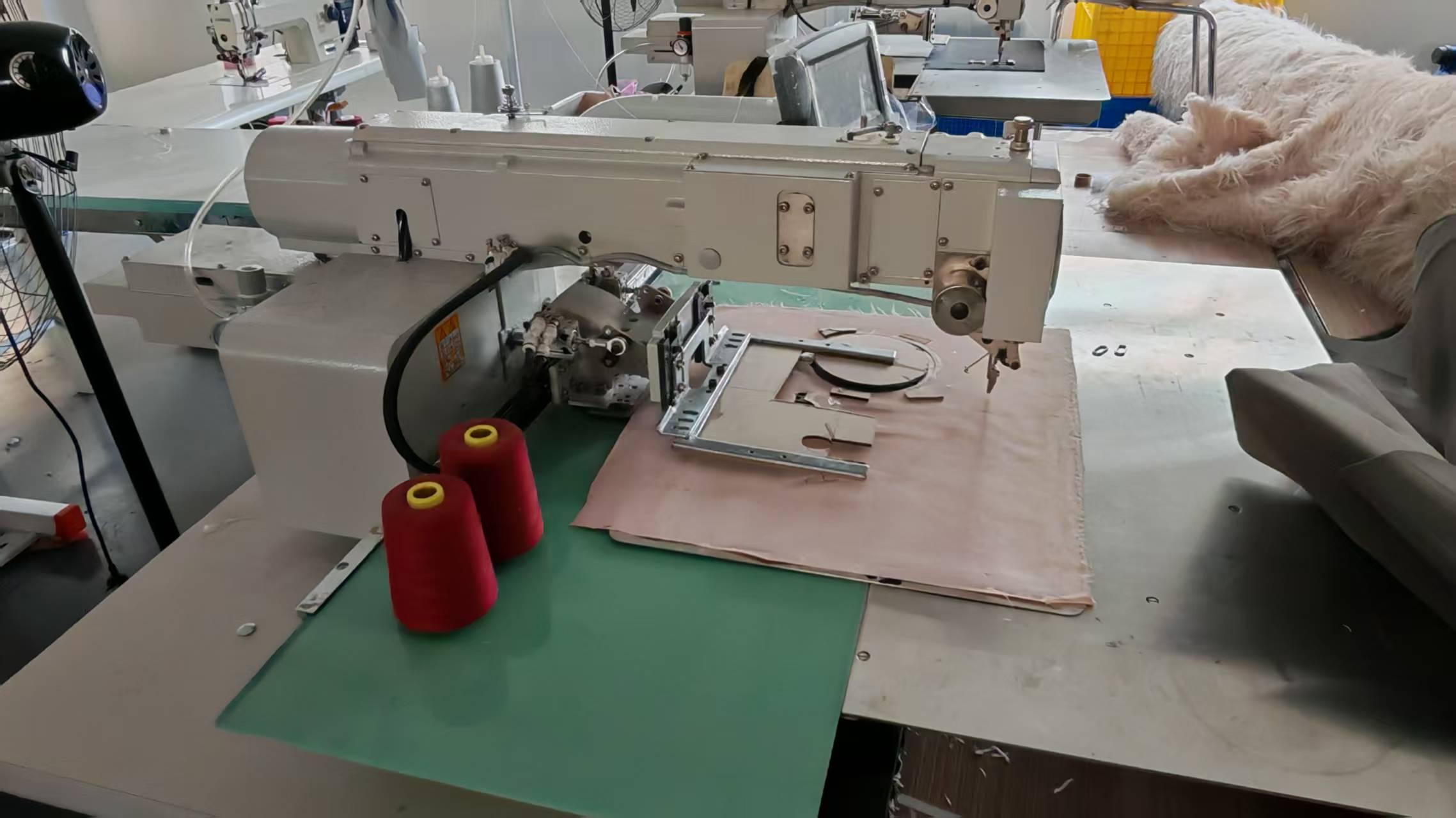 Máquina de costura de padrões em couro para bolsas de alta qualidade