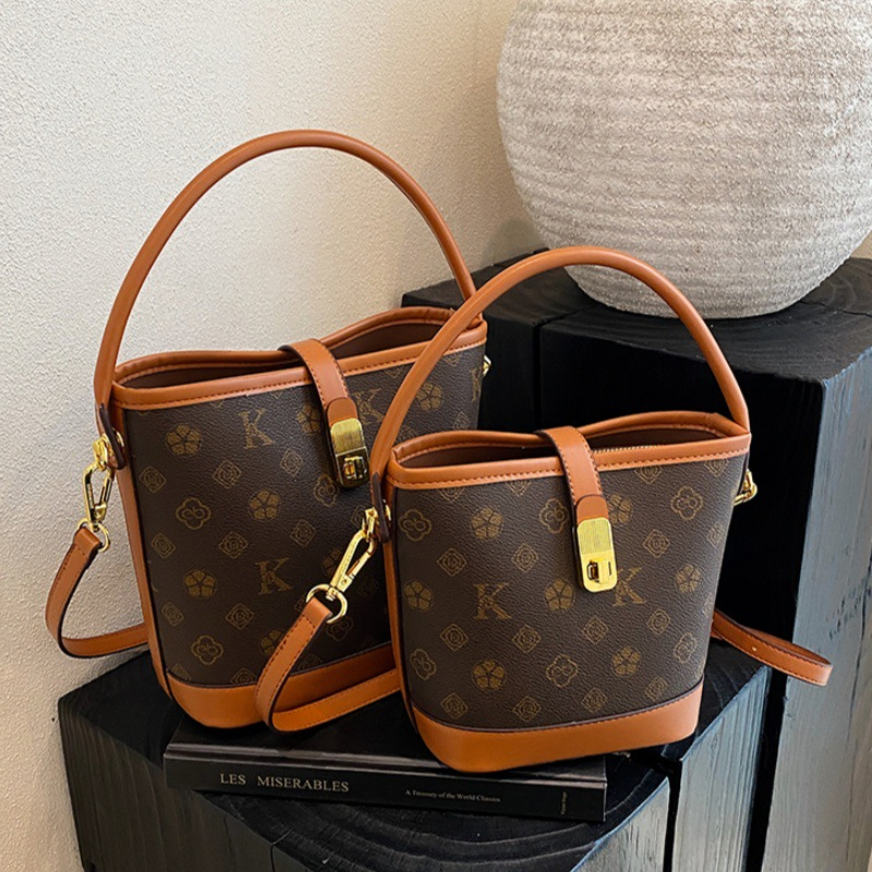 Bolsa de Designer Feminina 2026 Novo Estilo: Bolsa Bucket de Luxo Simples com Impressão de Letra Clássica, Bolsa de Ombro, Bolsa de Mão, Bolsa Crossbody