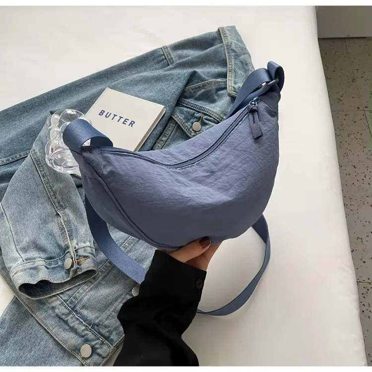 Bolsa Casual de Ombro Hobo Sling em Nylon para Mulheres e Homens, Saco Dumpling em Cor Sólida, Design de Meia Lua, Atacado, Bolsas de Mão com Design de Meia Lua