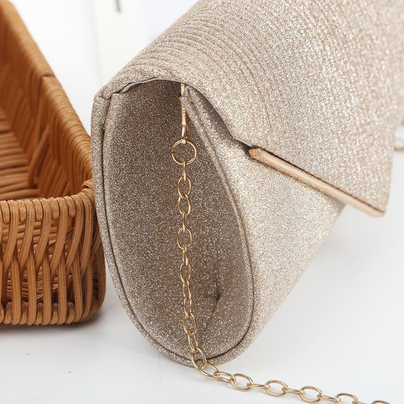 Bolso de mano y clutch navideño para mujeres