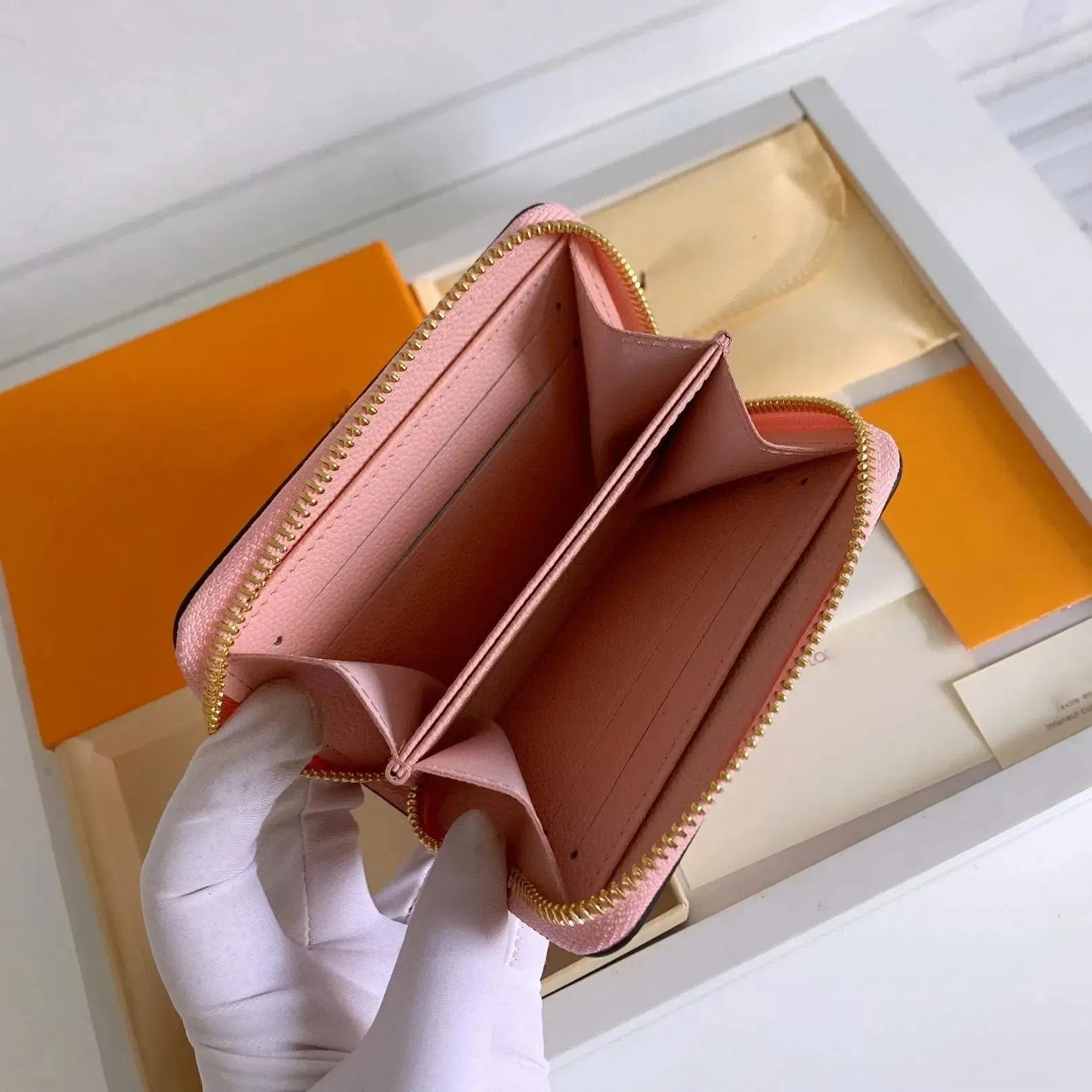 Carteras de diseño para mujeres, carteras cortas de lujo clásicas para damas, carteras con cremallera, billetera con flores en relieve, monedero, tarjetero