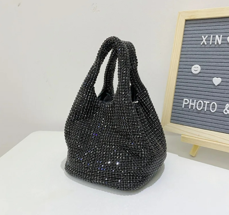 Bolso de piel sintética para mujeres, bolso de moda de color contrastante, fábrica de bolsos personalizados, gran capacidad, bolsa de cuero para mujeres, bolso brillante para la noche