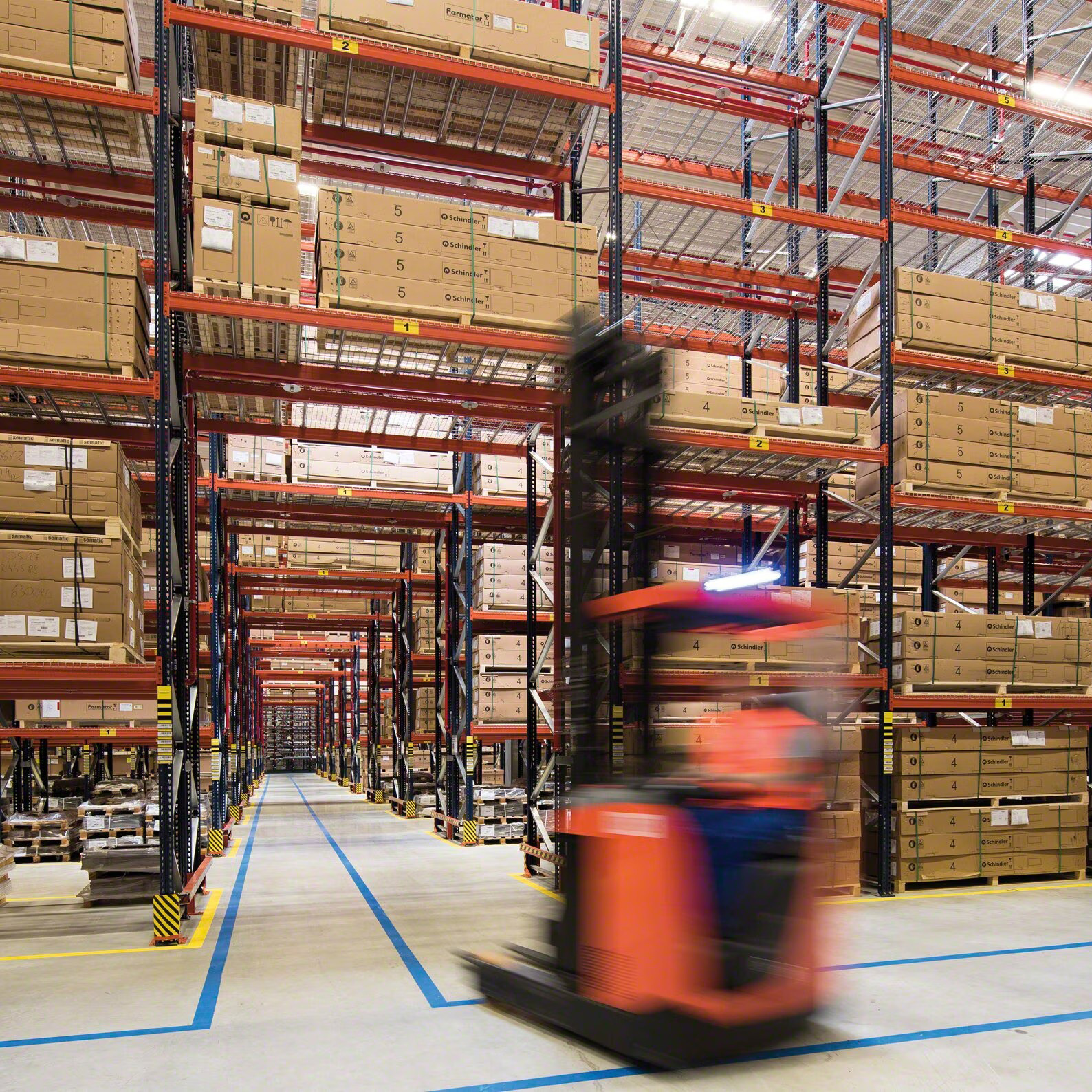 Heavy Duty Warehouse Storage Pallet Racking Warehouse High Density Drive-in Pallet Racking for Cold Storage & Logistics