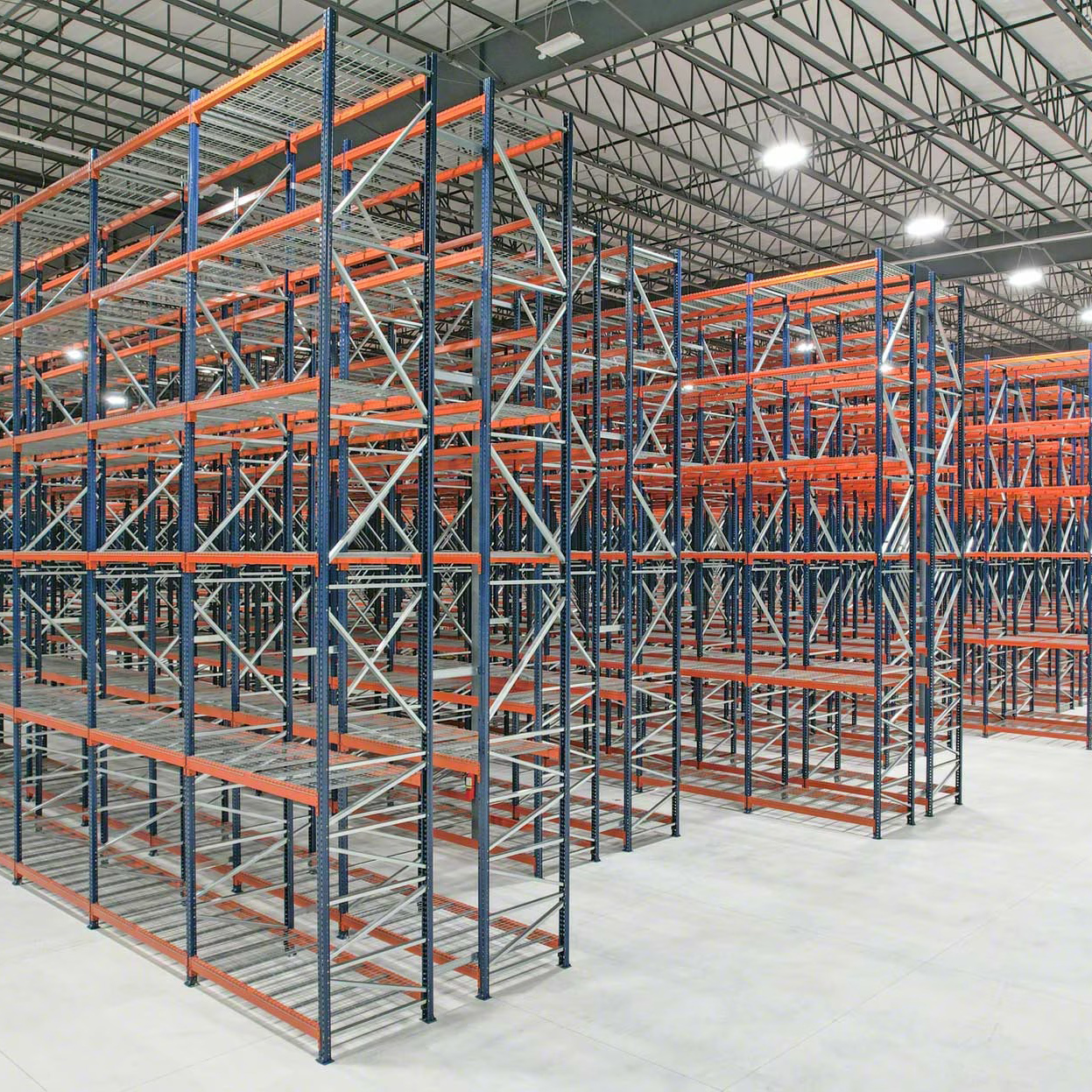 Heavy Duty Steel Storage Pallet Racking Selective Pallet Rack High Density Drive-in Pallet Rack for Cold Storage & Logistics