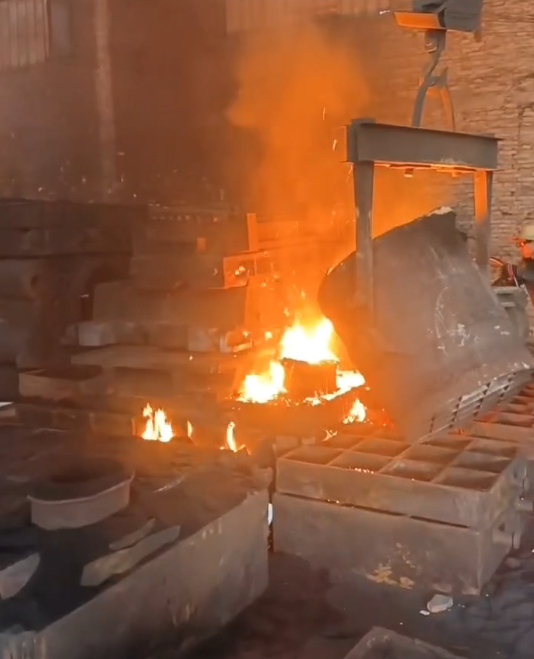 Casting Injection of Molten Iron