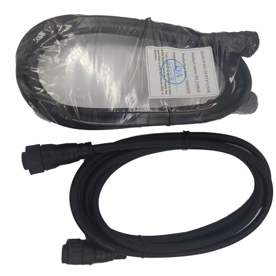 800-watt Solar Micro-inverter IP67 Waterproof IEC CE Certified Balcony Micro-inverter M25 Three-core Plug and Socket Accessory