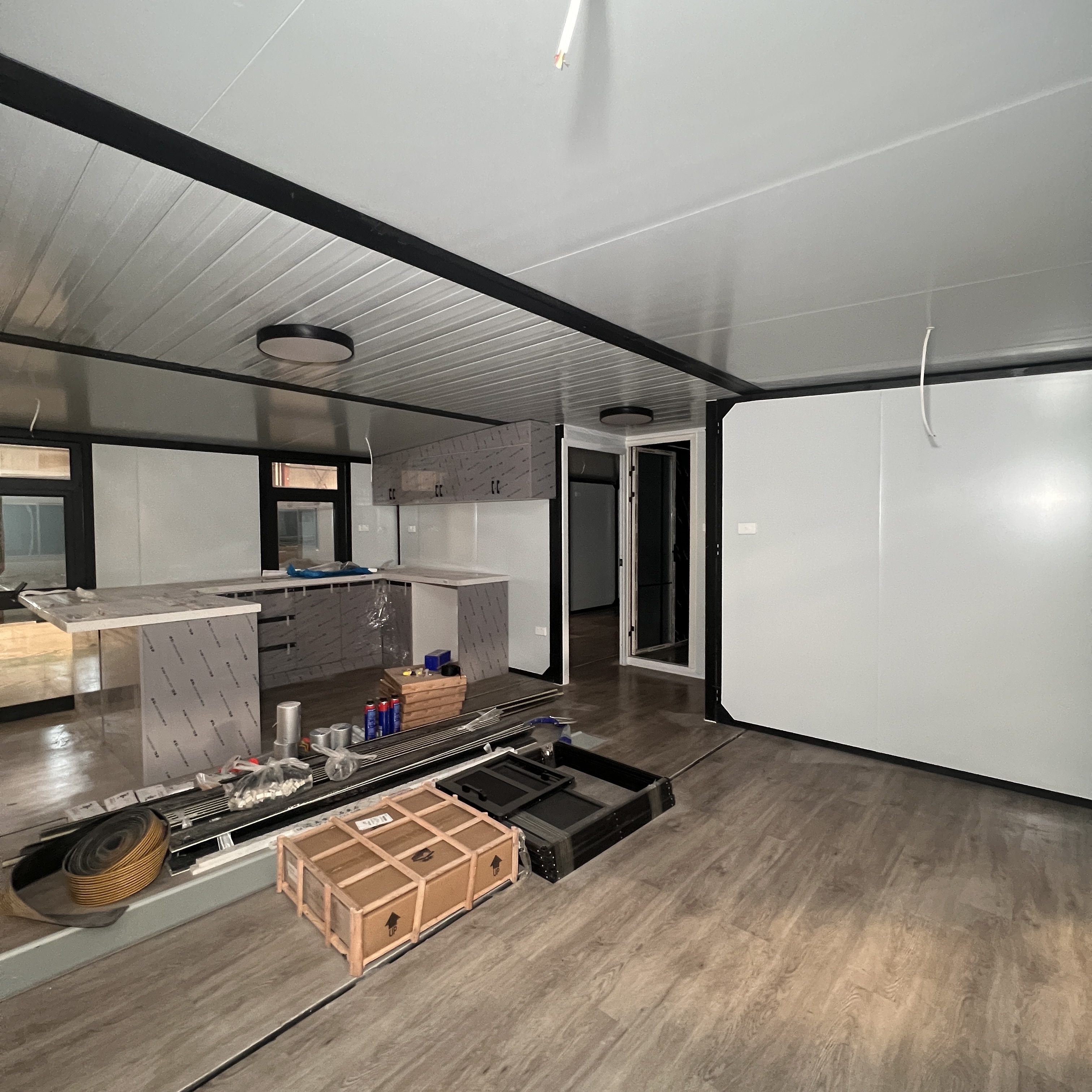 Luxury Modular Home Container House 20FT 30FT 40FT Expandable Folding Steel House From China Factory For Apartment Or Villa