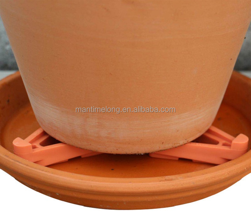 Stackable Plastic Triangular Flowerpot Base