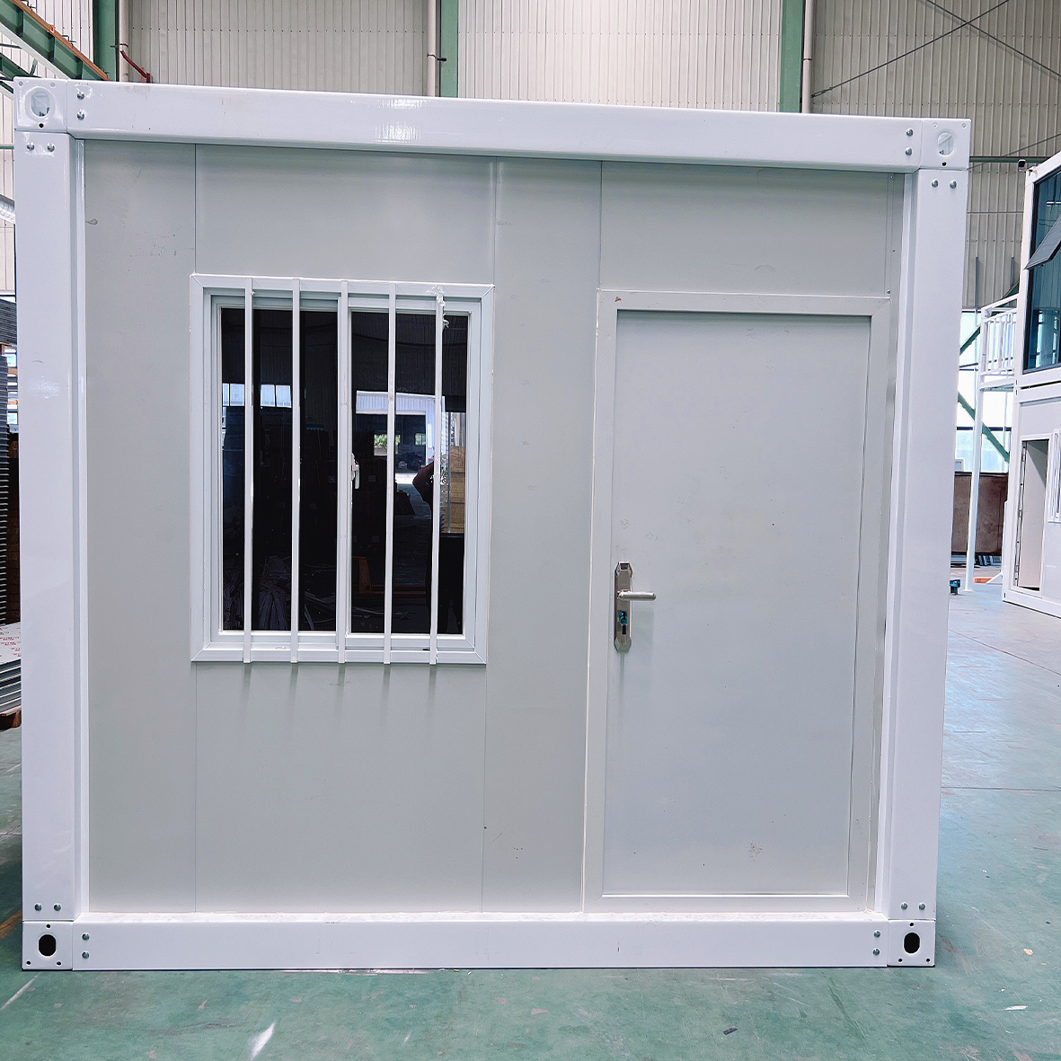 Portable 20ft 40ft Prefabricated Container House Frame Detachable Villa Hotel Office Prefab Home Toilet Hospital Hotels Offices