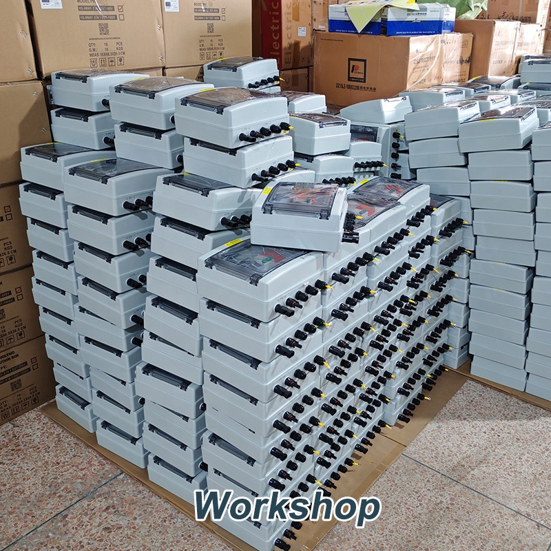 Pv Combiner Box 2 2 Plastic Shell IP65 Indoor Use CE Certified Solar Photovoltaic System Power Distribution Equipment
