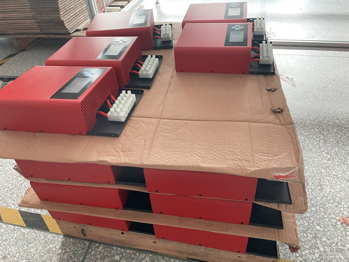 DC 12V/24V/36V/48V MPPT 40A/60A/80A/100A/120A Optional MPPT Solar Charge Controller 60A for Solar Power System