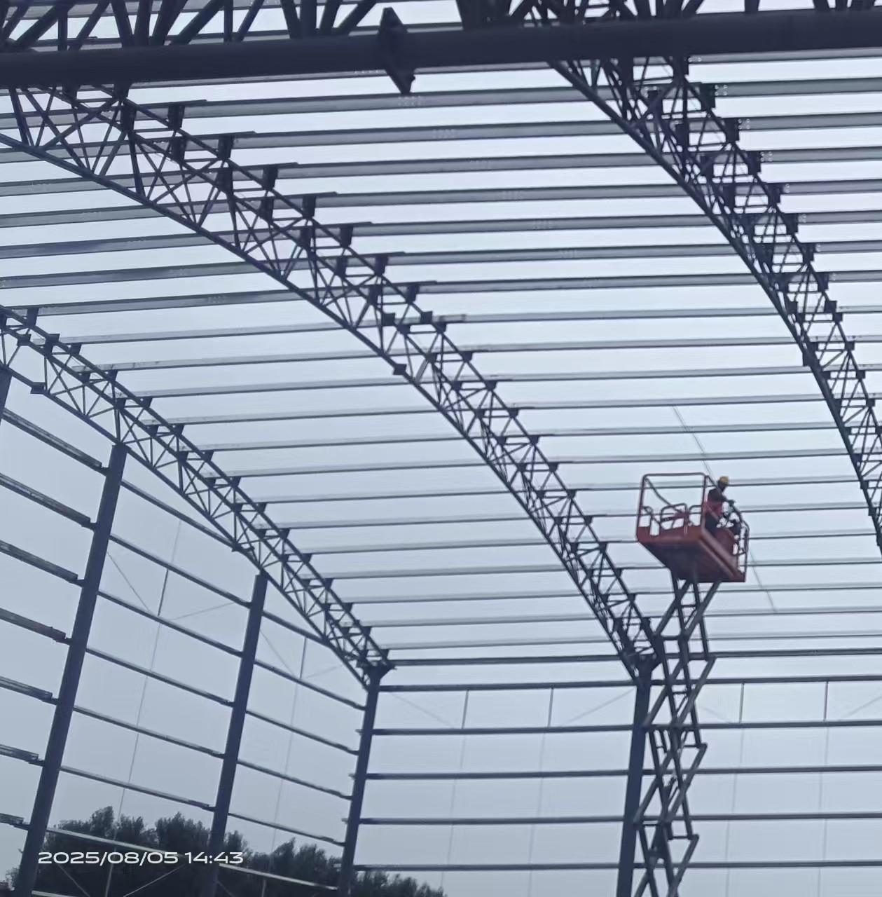 High Strength Steel Structure Shed - Reinforced Concrete Base for Agricultural &amp; Industrial Use