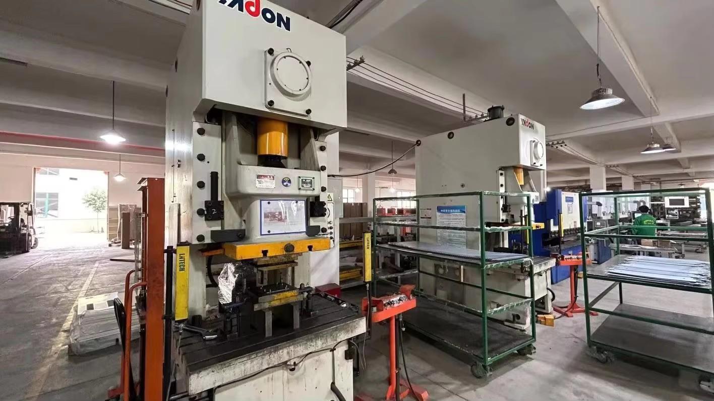 High-precision stamping machine for solar mounting hardware production