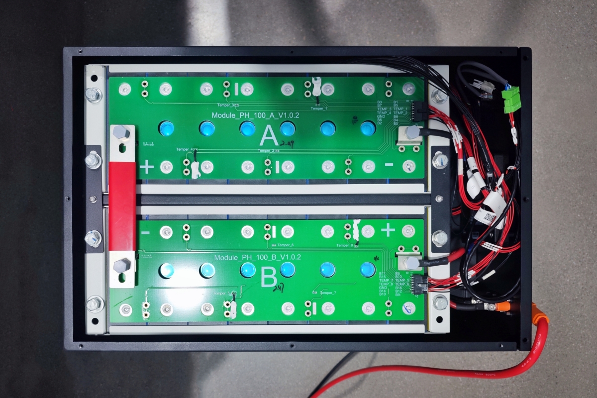 Internal components zoom-in