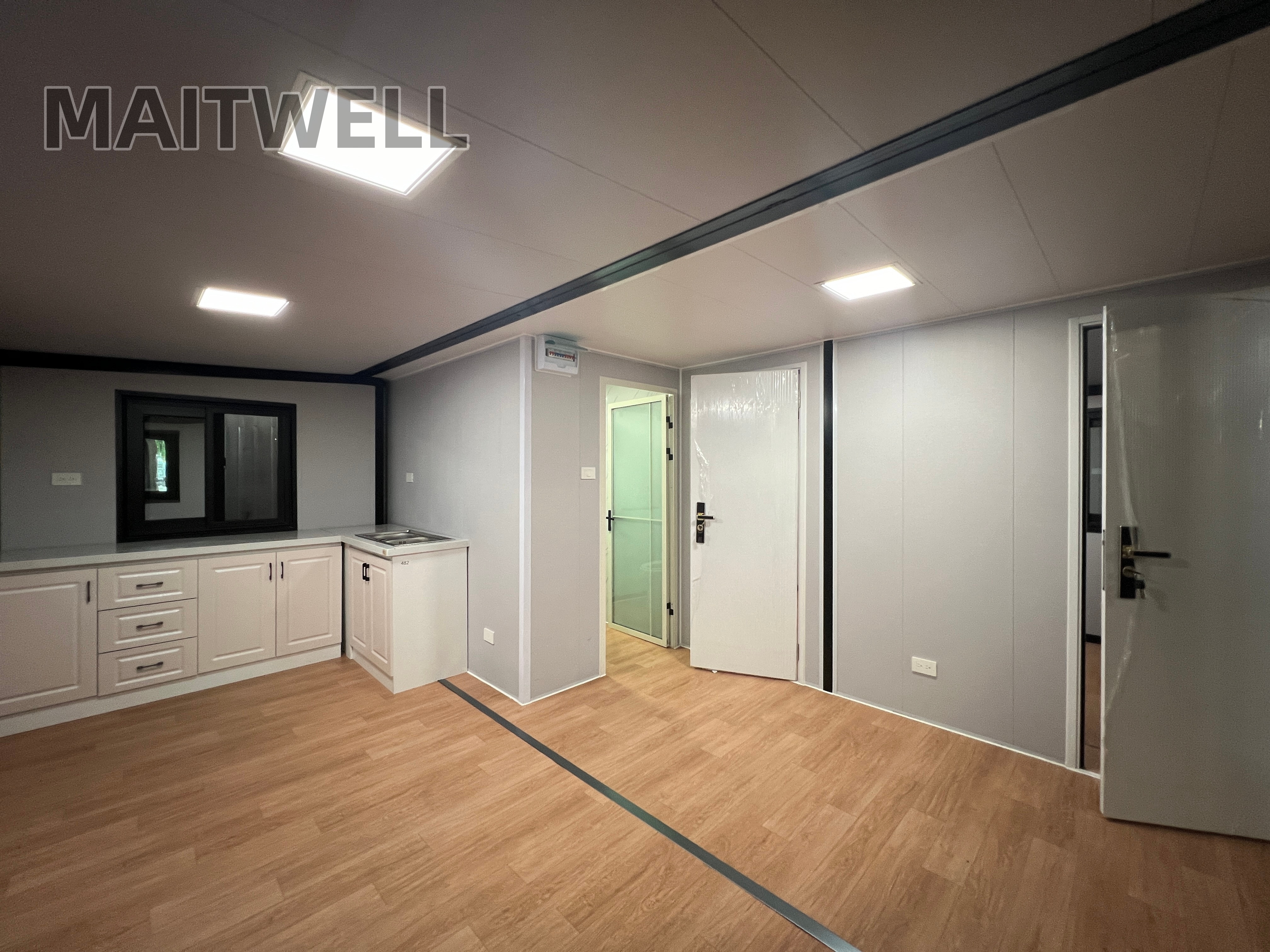 20ft China Luxury Prefab Home Ready Made Modular House Mini House Price Stackable Prefab Container Home