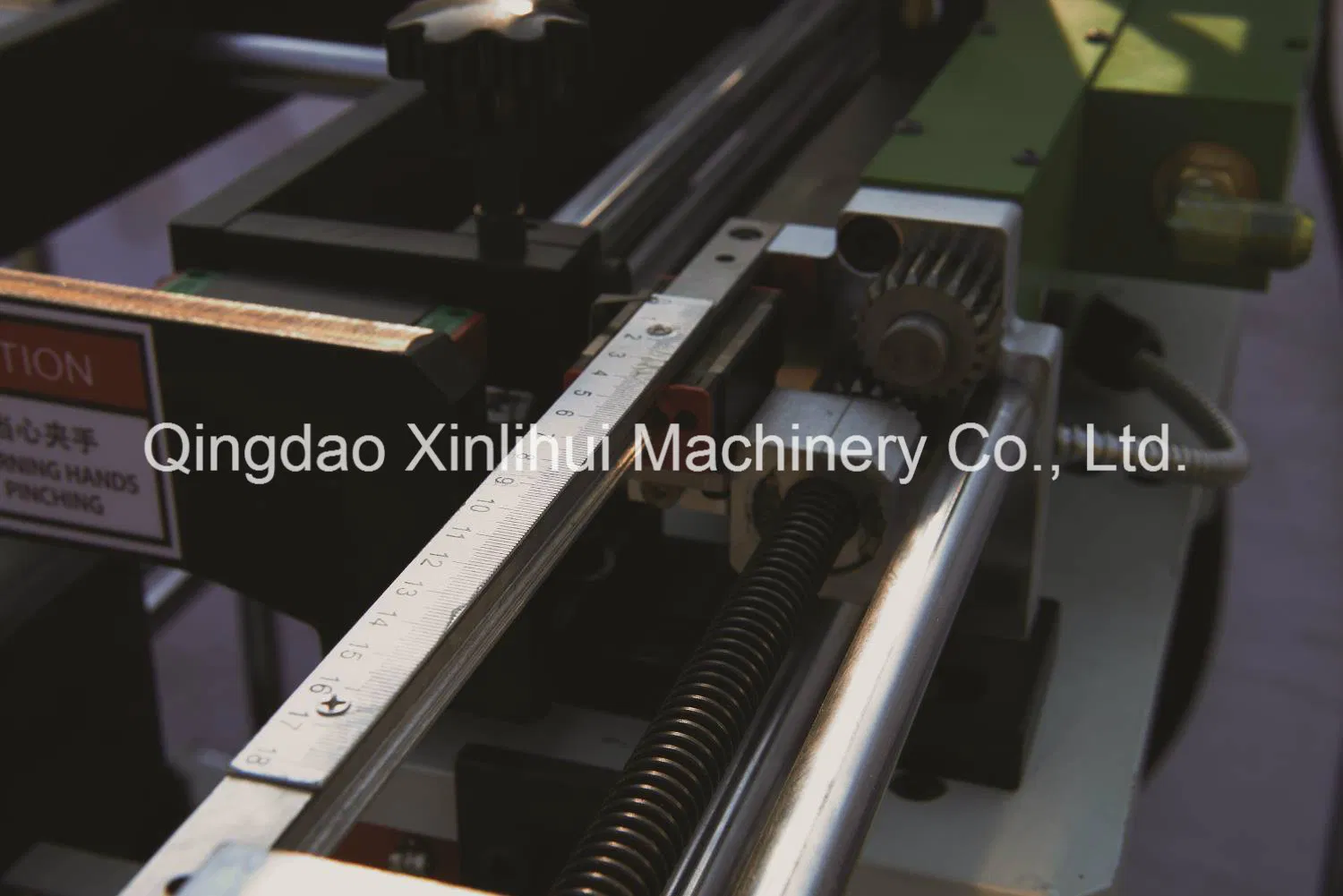 Woodworking Wood Profile Wrapping PVC and Veneer Laminating Machine/ PUR Hot Melt Adhesive Wallboard Decorative Puv Woodworking Coating Machine