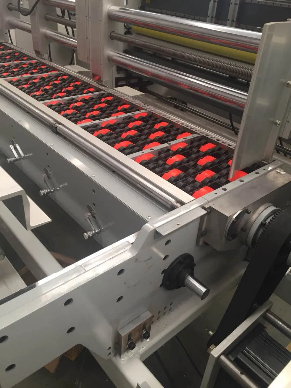 Automatic Servo Feeding Machine Side View