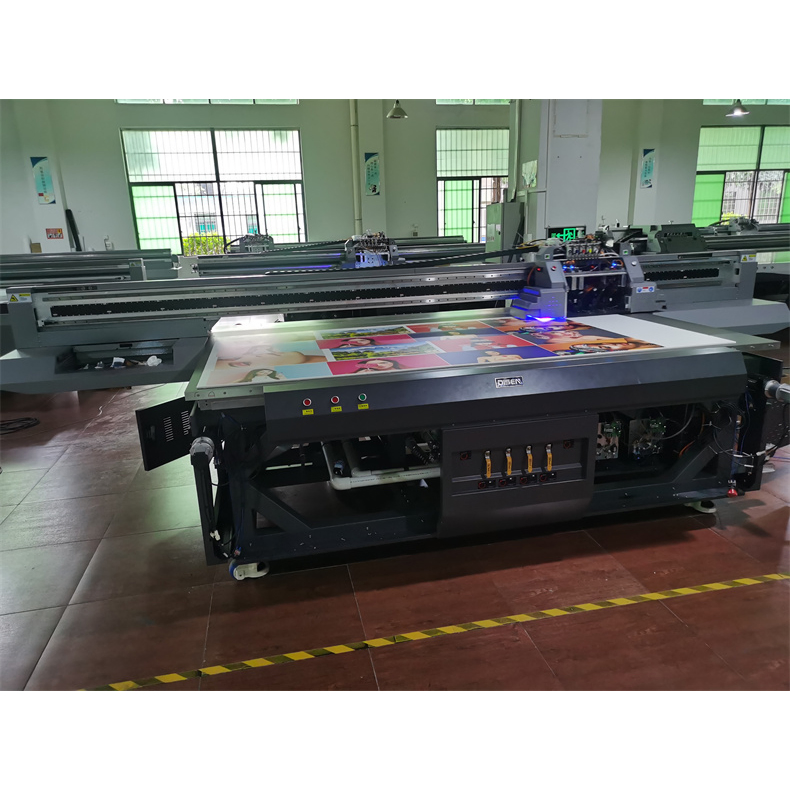 Industrial UV Flatbed Printer High Quality 2513UV Flatbed Printing Machine New Design Printer with 3 Heads