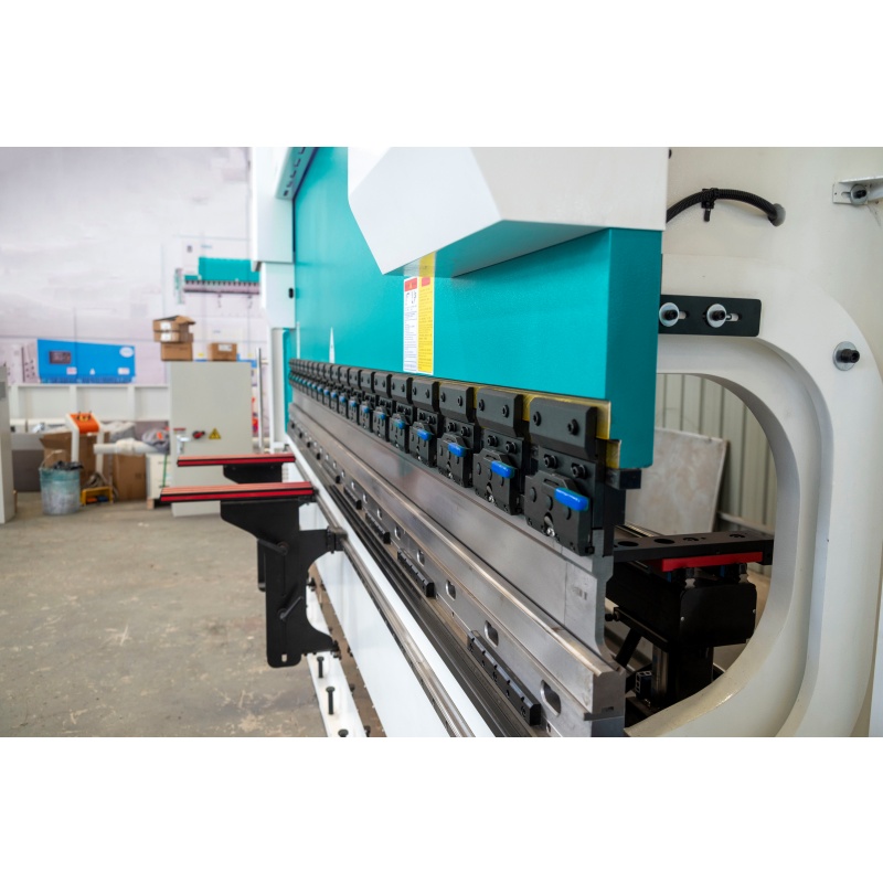 Best WE67K-135T4100 High-Quality Hydraulic CNC Bending Machine for Metal Manufacturers, Factories