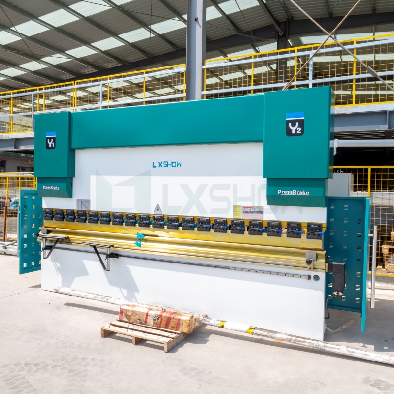 High-Quality WE67K-160T4000 Hot Sale High Quality CNC Bending Equipment for Sheet Metal Supplier, Exporters