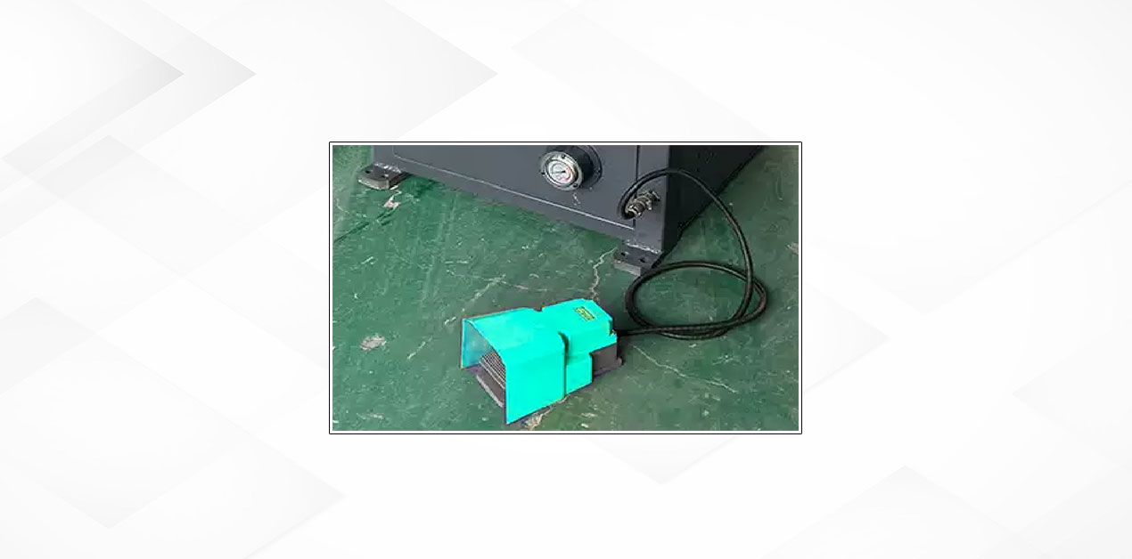 Corner Cutting Machine Detail 4