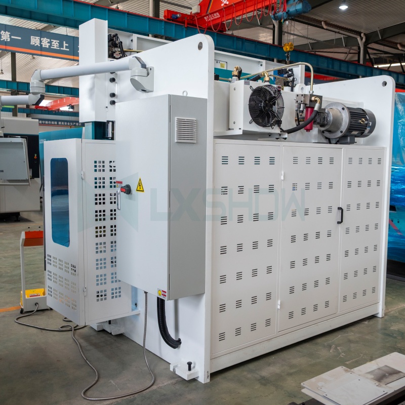 High-Quality WE67K-100T2500 Jinan Lxshow Customized Bending Machine for Sheet Metal Factory, Exporter
