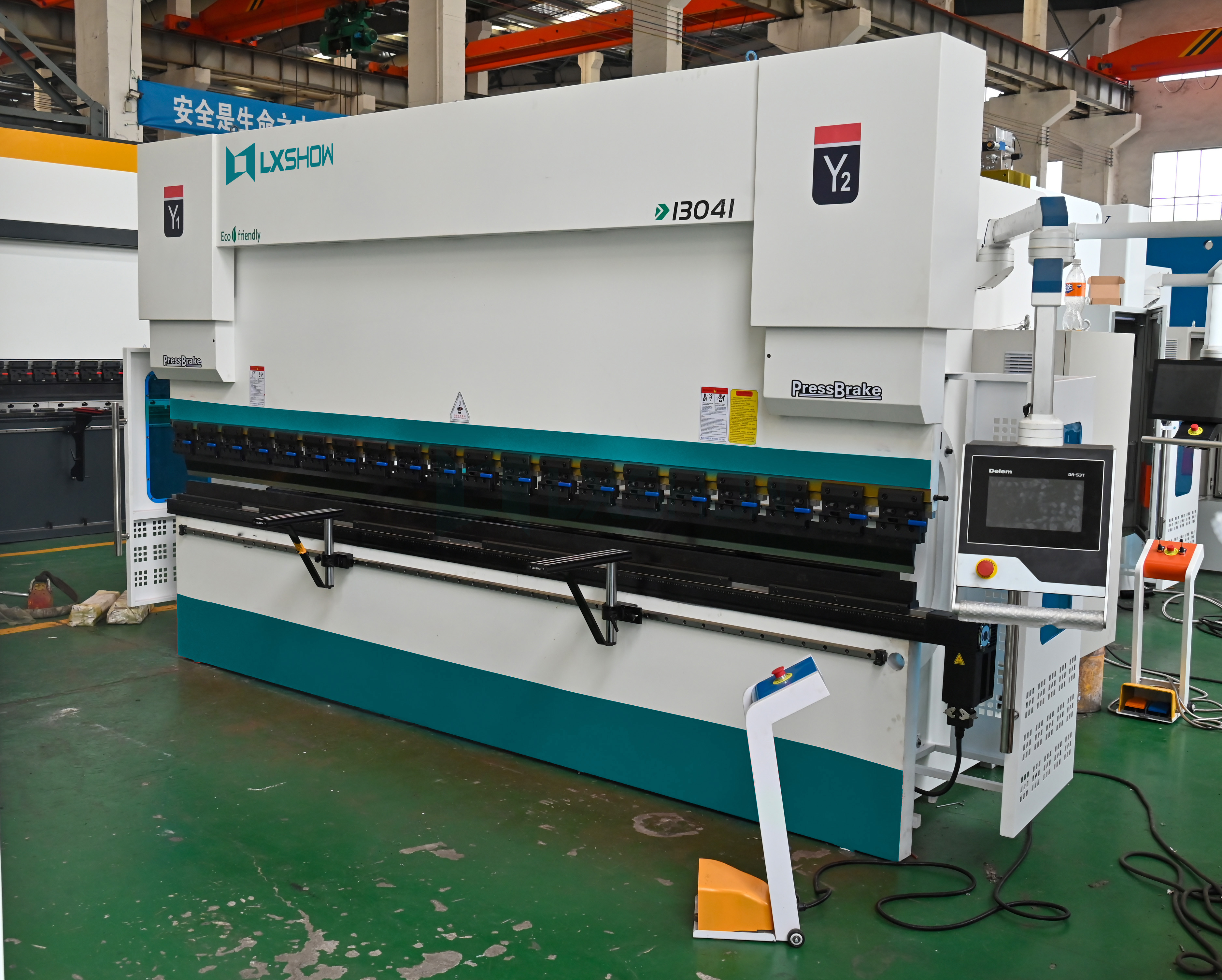 High-Quality WE67K-130T4100 Hot Sale High Efficiency Plate CNC Metal Bending Machine Manufacturers, Supplier
