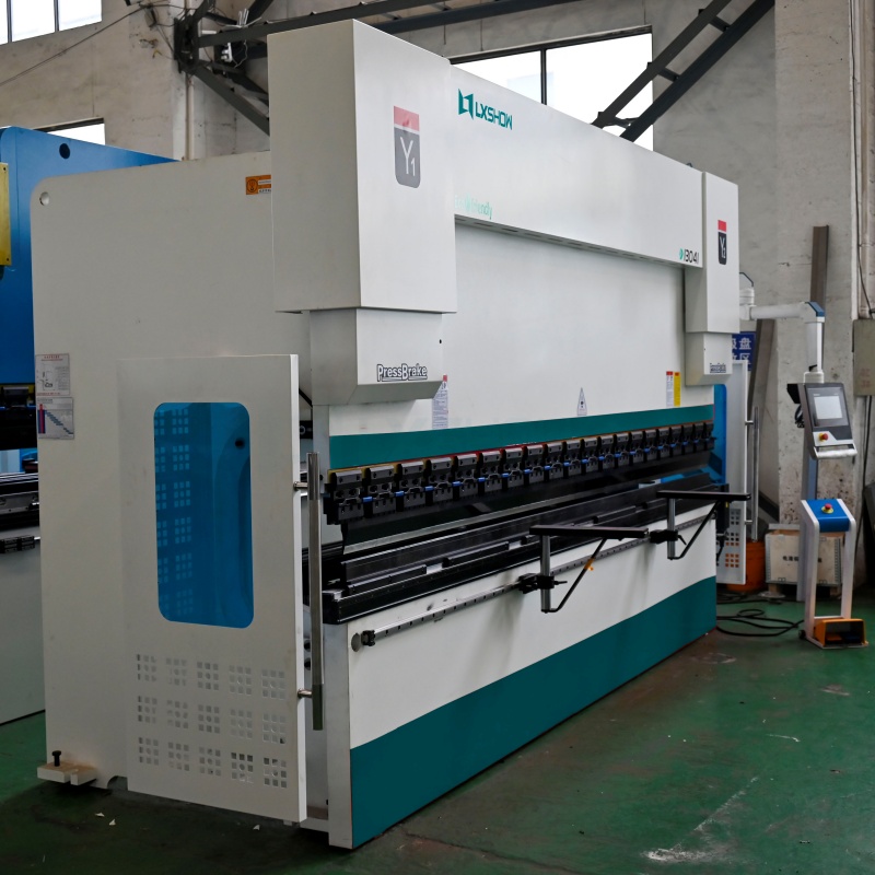 High-Quality WE67K-130T4100 Hot Sale High Efficiency Plate CNC Metal Bending Machine Manufacturers, Supplier