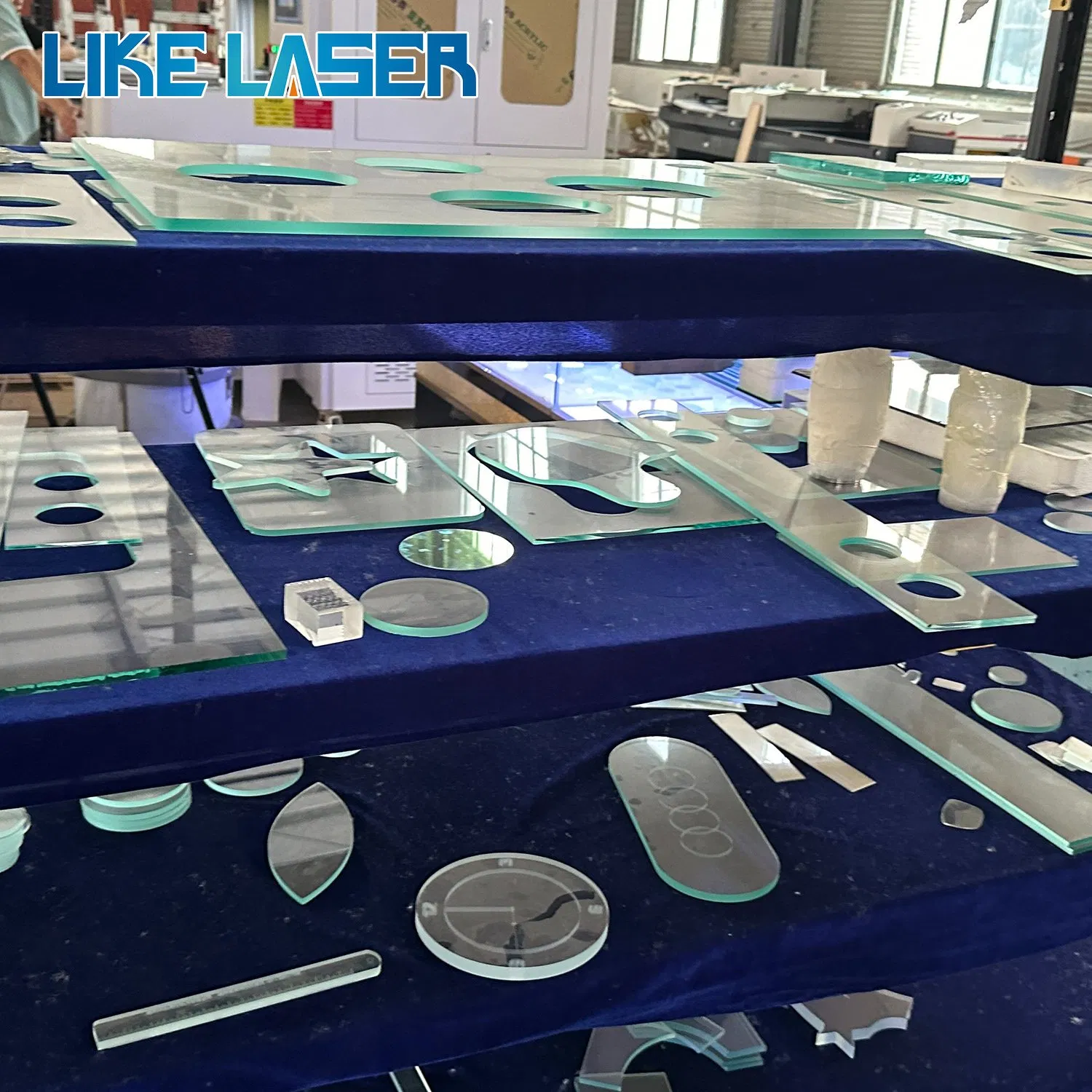 2025 New Tempered Optical Automotive Glass Laser Picosecond Cutting Machine