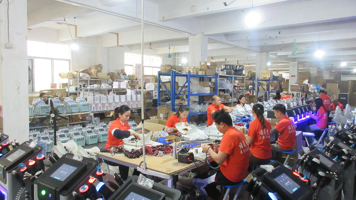 Beauty equipment assembly line production at Lyens Beauty Guangdong factory