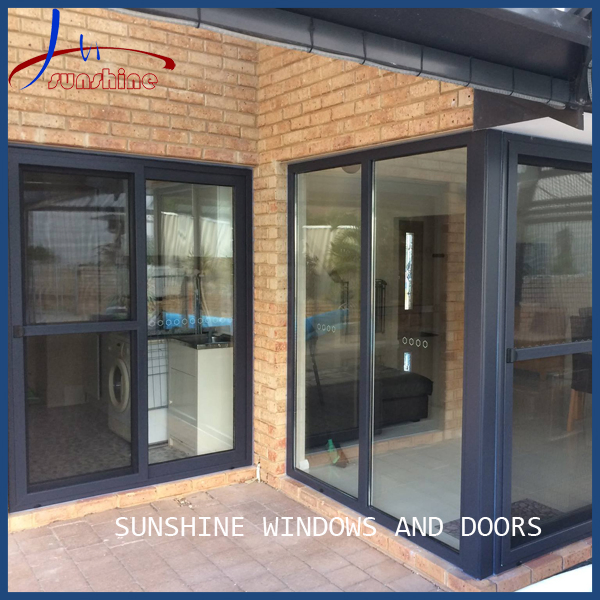 Black Color Patio Door Triple Rail Aluminum Double Glass Sliding Door with Mosquito Net