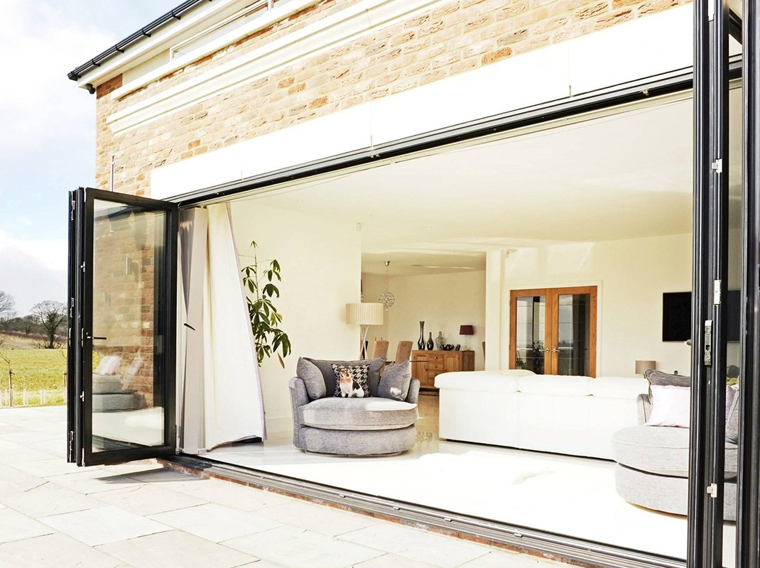 High Insulation Sound Proof Aluminum Folding Door with Ss Mesh